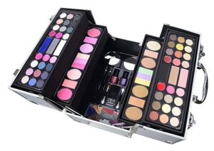 El maletín de maquillaje perfecto para las pequeñas estrellas