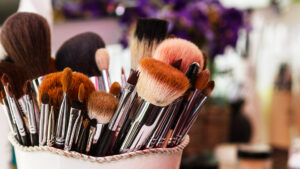 ¡Belleza maquillaje al por mayor en Flores y ahorra!