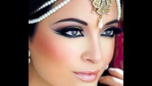 Descubre los secretos del maquillaje para mujeres árabes y realza tu Belleza.