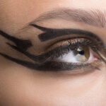 Descubre el fascinante maquillaje árabe en nuestra tienda online.
