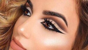 Learn Arabic Makeup Techniques Online – Enhance Your Beauty