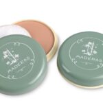 Descubre el encanto del maquillaje arabesco: colores vibrantes y técnicas únicas para resaltar tu Belleza.
