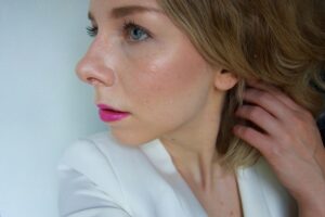 Descubre el mejor maquillaje Asepxia para lucir una Belleza impecable.
