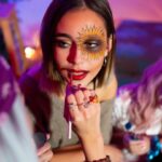 Descubre el mejor maquillaje para niños zombies y crea looks aterradores