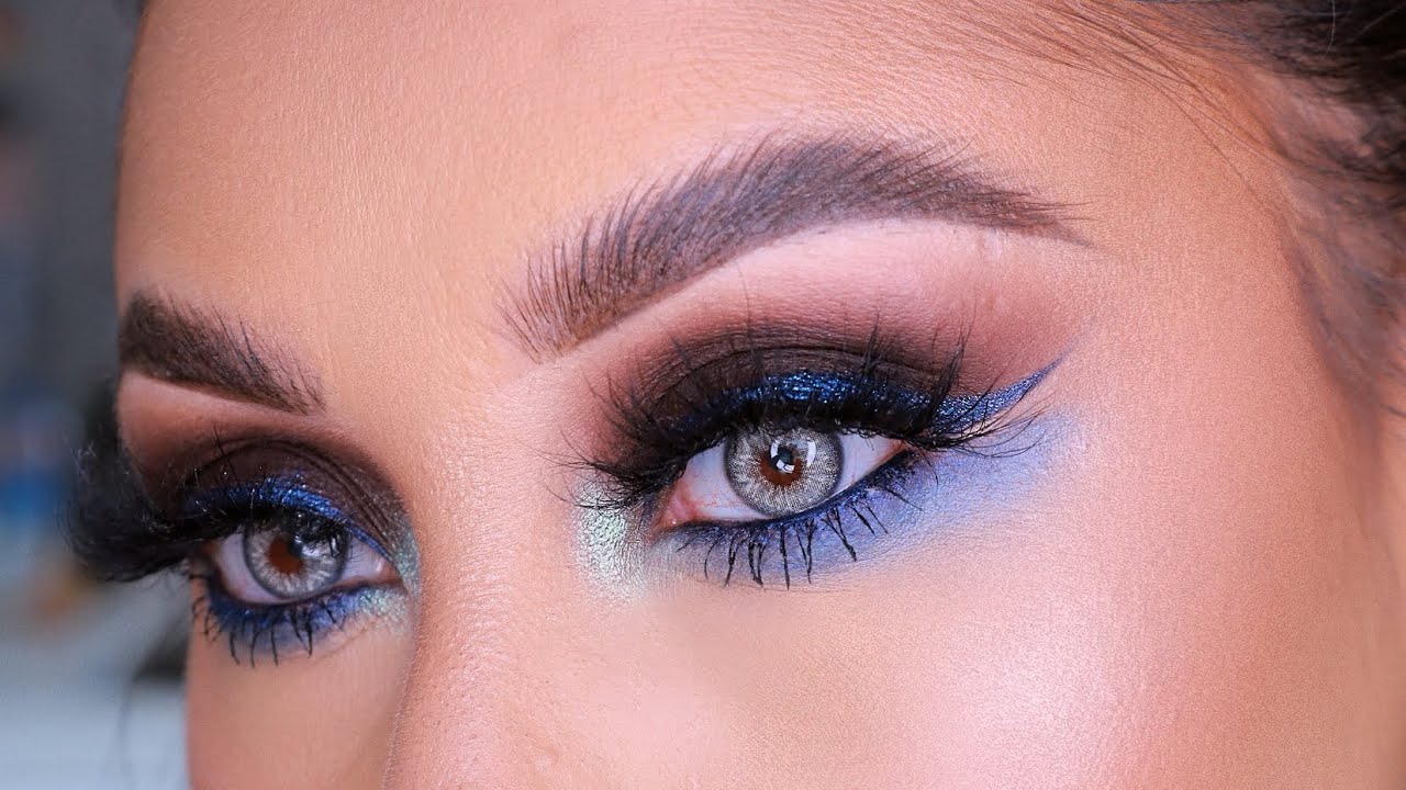 Transforma tu look con el impactante maquillaje azul con café