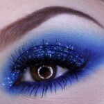 Descubre cómo lograr un impresionante look azul con nuestro maquillaje.