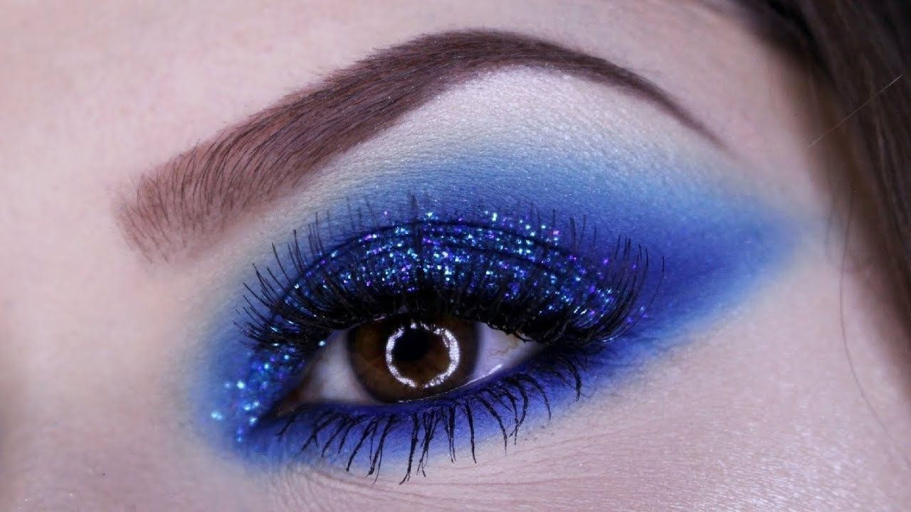 Descubre Cómo Lograr Un Impresionante Look Azul Con Nuestro Maquillaje 6490