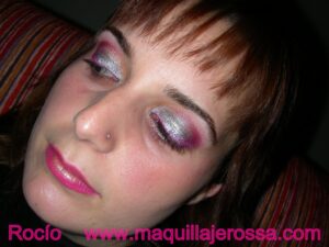 Descubre el encanto del maquillaje azul y plateado – Obtén un look deslumbrante y sofisticado con nuestros productos especializados en {keyword} – Haz clic aquí para brillar.