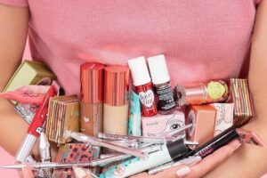¡Disfruta de un maquillaje Benefit impecable!