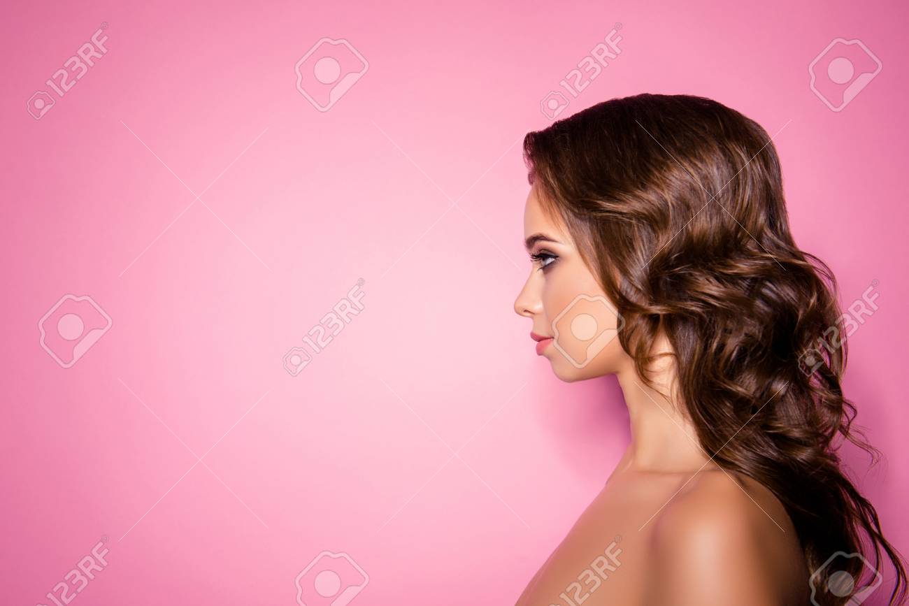 ¡Descubre el encanto del maquillaje blanco de mimos! Obtén un look único y original con nuestros productos de calidad. Perfecto para fiestas, eventos y espectáculos. Haz clic para transformarte en un mimo impresionante.