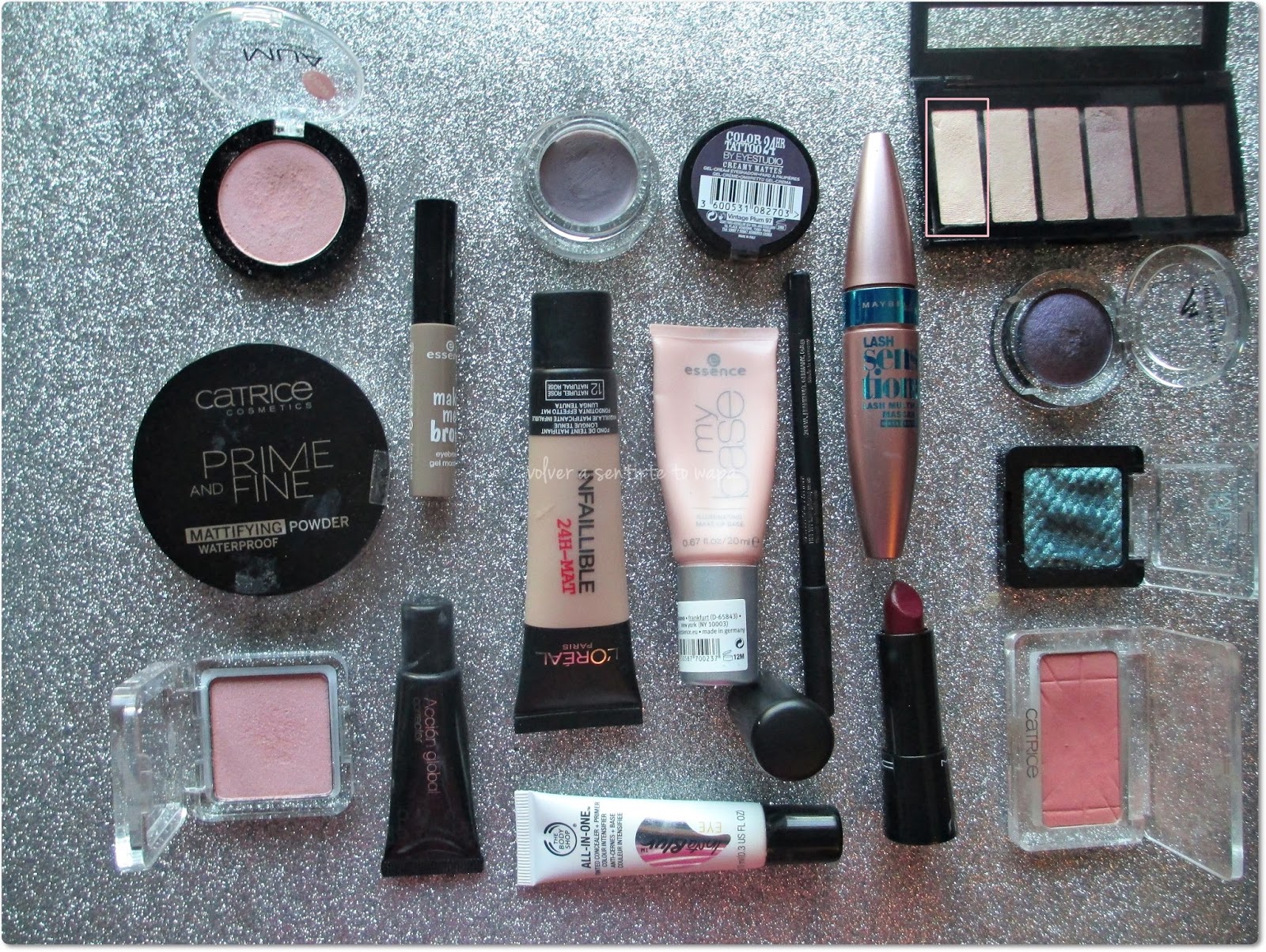 Descubre el brillo en tu Belleza con el maquillaje artístico brillante.