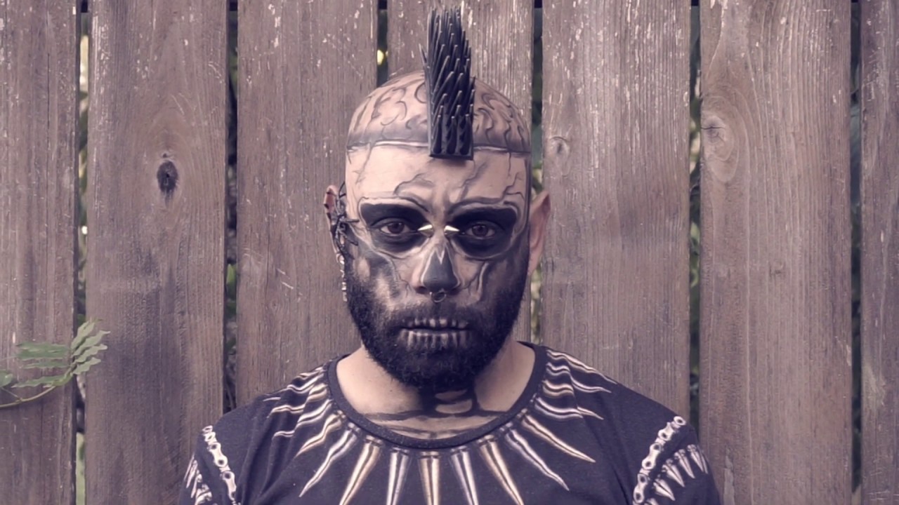 Descubre el fascinante maquillaje catrina para hombres barbudos