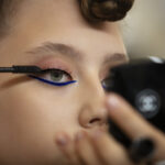 Descubre lo último en maquillaje Chanel para lucir radiante y elegante.