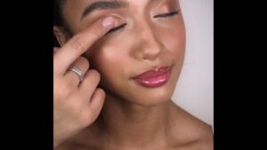 Descubre los secretos del maquillaje Charlotte Tilbury y luce radiante
