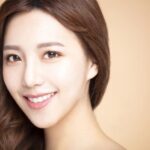 Descubre el secreto del maquillaje coreano para hombres y luce impecable.