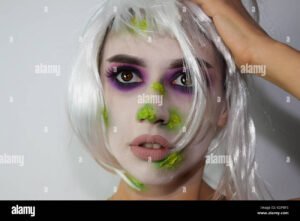 Descubre el encanto del maquillaje artístico para niñas y crea looks mágicos y divertidos