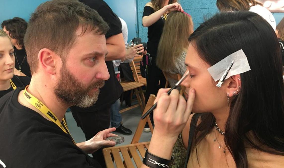 Descubre el arte del maquillaje con Raquel: crea looks sorprendentes y transforma tu rostro!