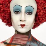 Descubre el mágico maquillaje de Alicia en el país de las maravillas y deslumbra con un look encantador.
