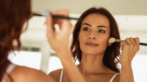 Descubre los increíbles tutoriales de maquillaje de Benefit – ¡Aprende a destacar tu Belleza!