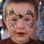 Descubre el encanto del maquillaje de araña para niñas y diviértete con estilo