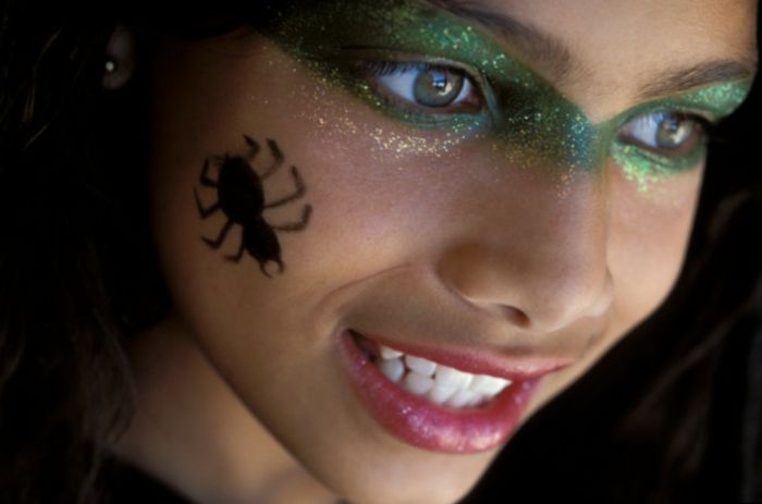 Encuentra el mejor maquillaje de bruja para niñas: ¡Sorpréndete con los resultados!