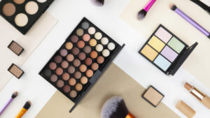 Descubre las mejores ofertas de maquillaje al por mayor y ahorra en tus Bellezas