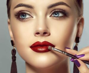 Descubre los increíbles productos de maquillaje McQueen y realza tu Belleza.