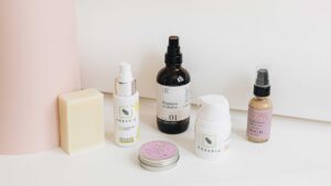 Descubre el encanto tropical del maquillaje de coco – ¡Resalta tu Belleza natural con nuestra colección!