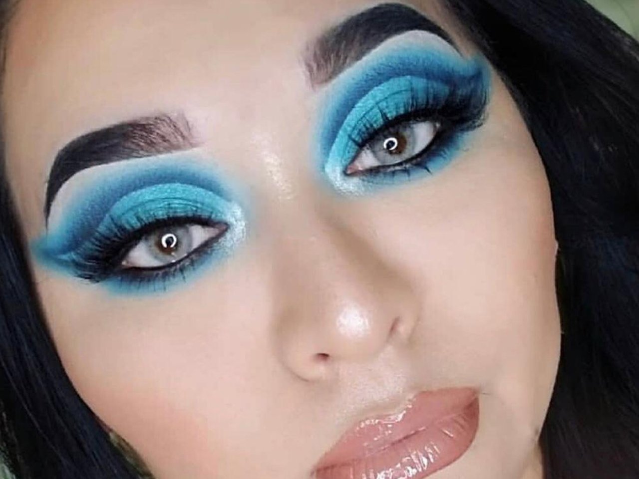 Descubre el maquillaje perfecto para Elsa y deslumbra con tu estilo