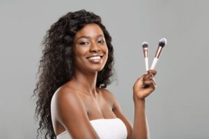 Descubre los secretos del maquillaje de gato: looks felinos y espectaculares.