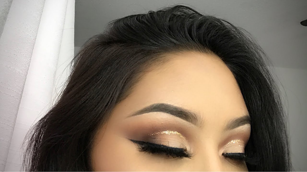 Descubre cómo lucir radiante con un maquillaje de graduación sencillo. ¡Dale un toque especial a tu look de celebración!