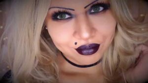 Transforma tu look con el maquillaje de la Novia de Chucky: ¡Descubre cómo lucir aterradora y glamorosa!