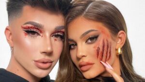 Descubre el fascinante maquillaje de leopardo para mujeres. Potencia tu Belleza con estilo selvático y cautivador. ¡Sorprende a todos con tu look felino y deslumbra en cualquier ocasión!