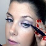Descubre las características del maquillaje de los años 60 y luce un look retro único y glamoroso. ¡Inspírate y crea tu estilo vintage!