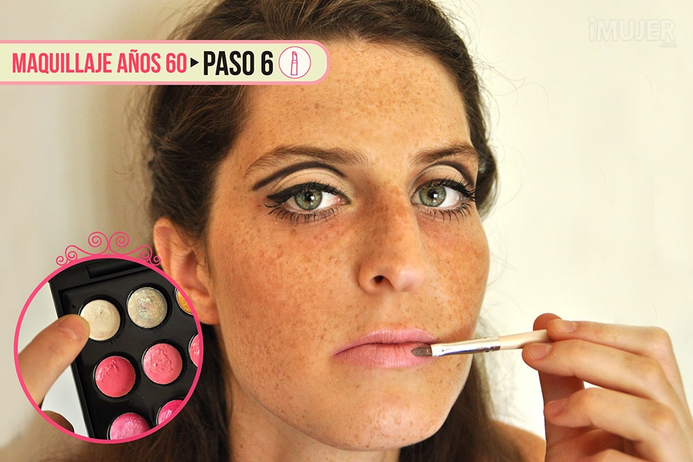 Descubre el icónico maquillaje de los años 60 rock and roll y luce un estilo retro único