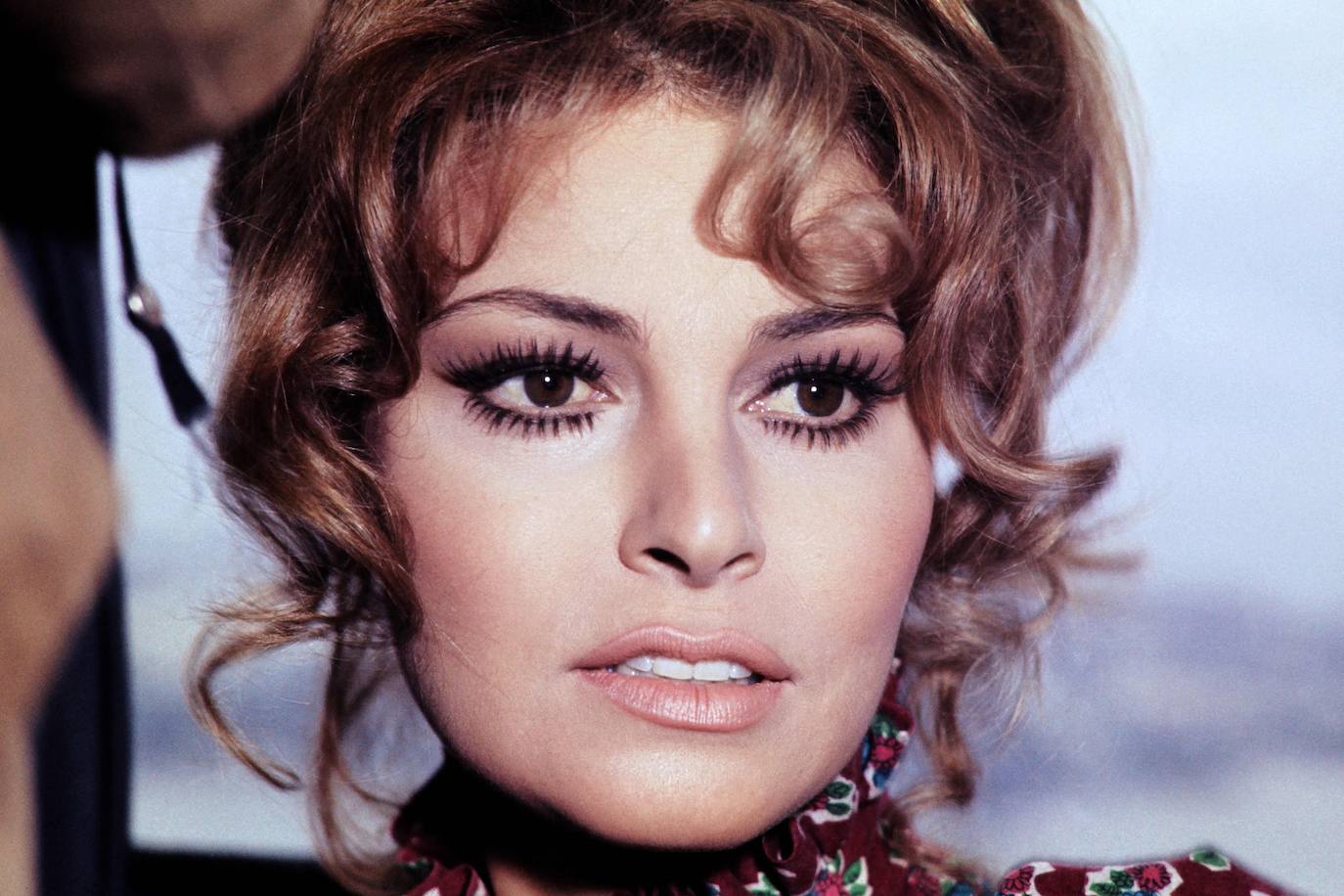 Descubre el fascinante maquillaje de los años 60 y revive el estilo retro.