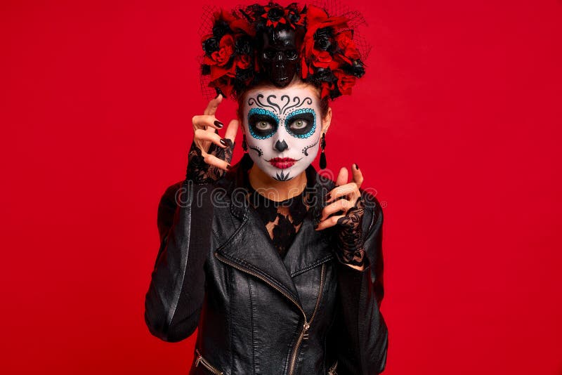 Transforma tu look con maquillaje zombie mujer y sorprende a todos.