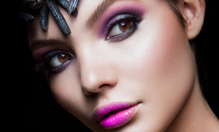 Crea un look impactante con nuestro maquillaje aesthetic de noche.