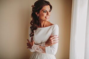 Descubre cómo lograr un maquillaje sencillo para tu boda y deslumbra en tu gran día.