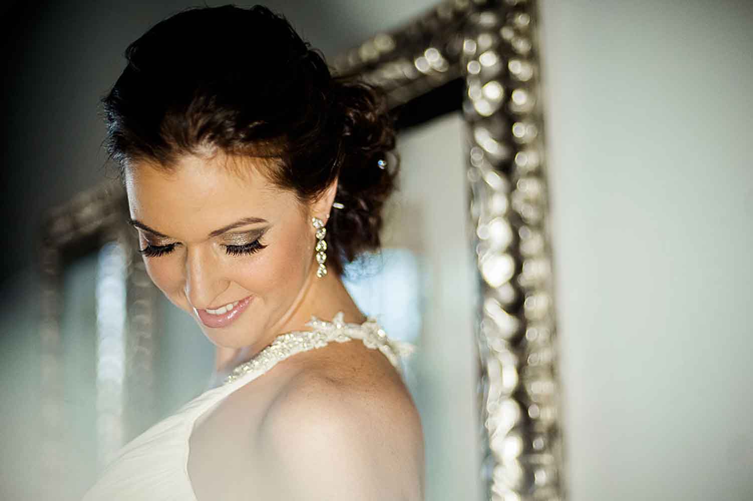 Descubre los secretos del maquillaje de novia de día: lucirás radiante y natural en tu gran día