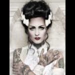 Encuentra el maquillaje perfecto para tu disfraz de novia de Frankenstein. Luce increíble en tu fiesta de Halloween con nuestro tutorial paso a paso. ¡Sorprende a todos con tu look terroríficamente hermoso!