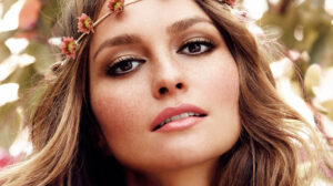 Luce radiante con nuestro maquillaje de novia hippie.