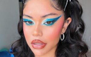 Logra un look único con maquillaje de ojos folklorico: descubre cómo