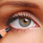 Descubre cómo hacer un maquillaje de ojos para quinceañeras paso a paso: resalta tu Belleza en tu gran día