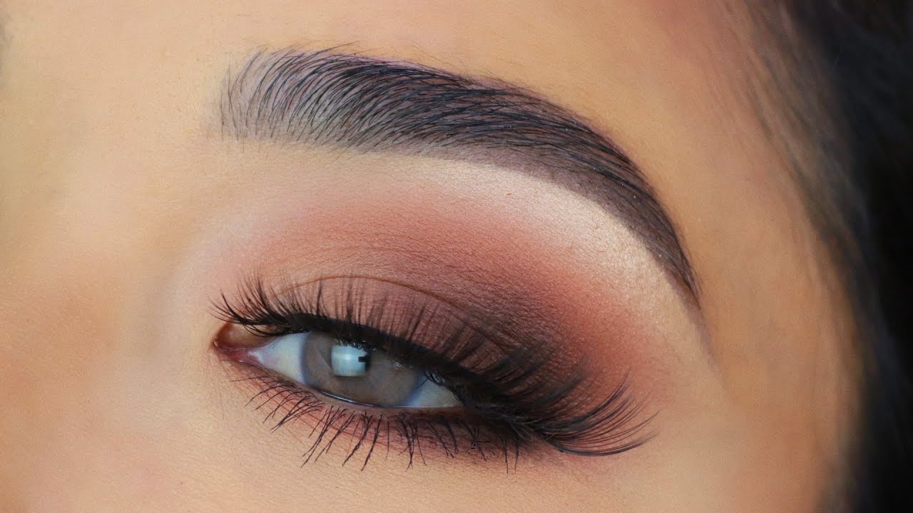 Descubre los secretos para un maquillaje fácil de ojos – Aprende técnicas sencillas y logra looks impresionantes con nuestros tips expertos de maquillaje fácil de ojos. Perfecto para principiantes.