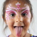 Descubre el mejor maquillaje para jugar y divertirte como una princesa