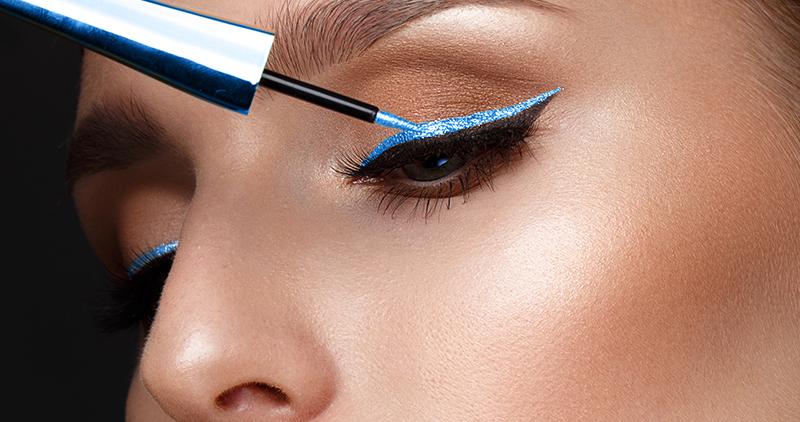 Descubre los mejores tips para tu maquillaje de verano. Obtén un look fresco y radiante con nuestros consejos de expertos. Perfecto para los amantes del maquillaje de verano.