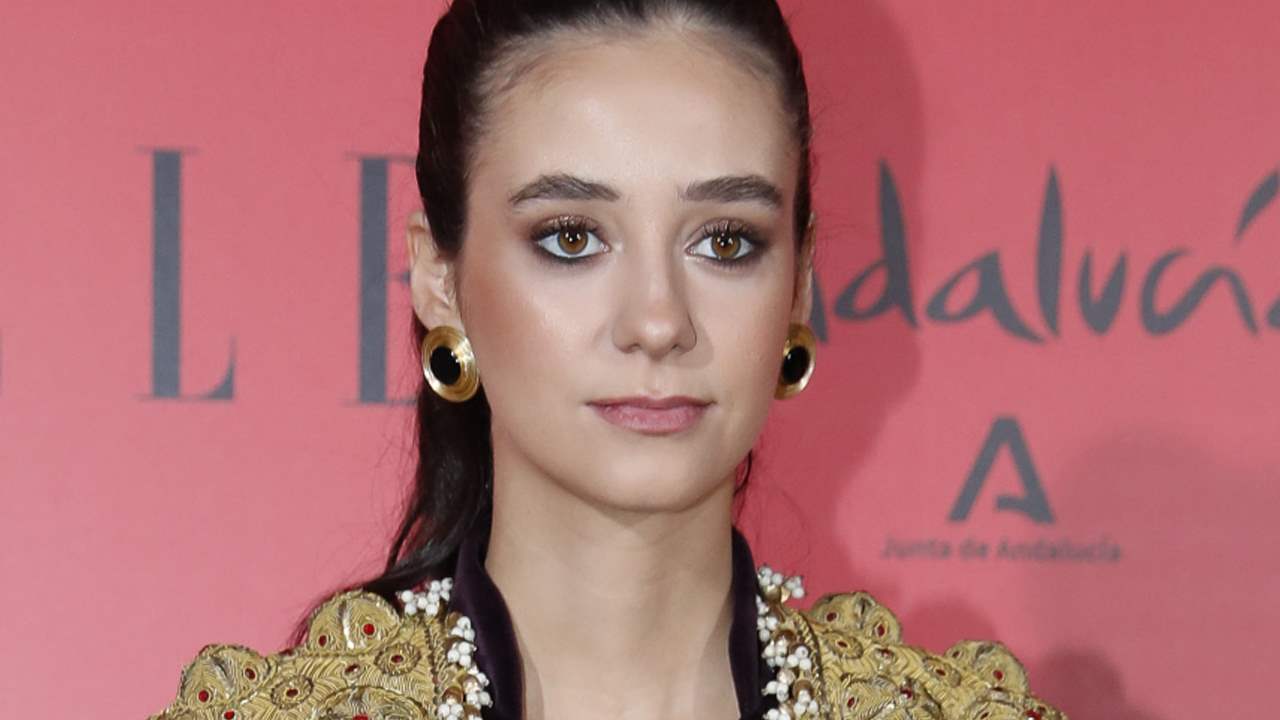 Descubre los secretos del maquillaje de Victoria Federica: consejos y tutoriales.