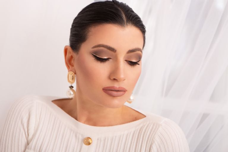 Descubre el fascinante maquillaje egipcio: secretos antiguos para resaltar tu Belleza. Aprende a crear looks únicos y seductores. ¡Entra ahora!