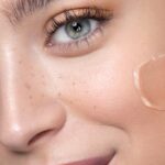 Descubre los mejores consejos para maquillaje en Belleza grasa y luce un rostro mate y sin brillos. Aprende cómo controlar el exceso de grasa y logra un acabado impecable.